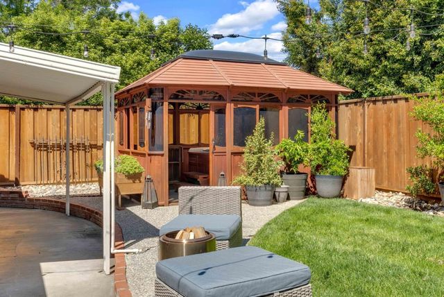 3900 Thousand Oaks Drive, San Jose, CA 95136