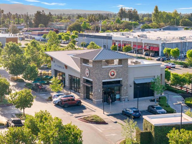 3900 Thousand Oaks Drive, San Jose, CA 95136