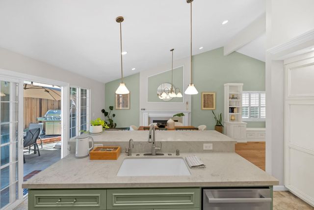 3900 Thousand Oaks Drive, San Jose, CA 95136