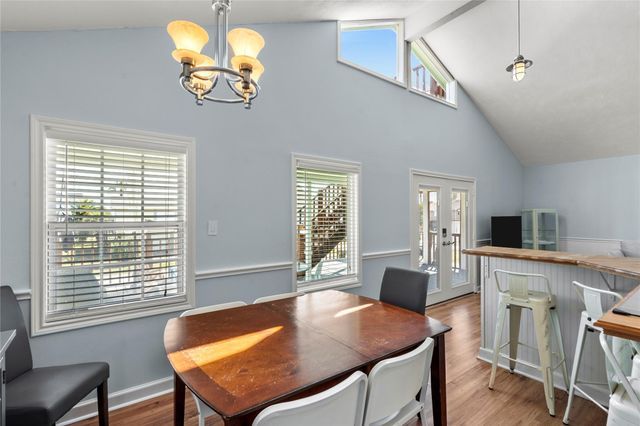 13810 San Domingo Drive, Galveston, TX 77554