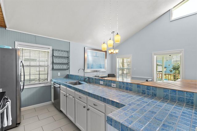 13810 San Domingo Drive, Galveston, TX 77554