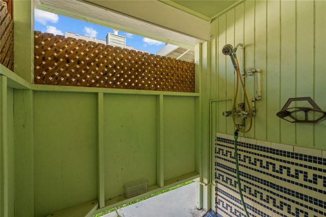 13810 San Domingo Drive, Galveston, TX 77554