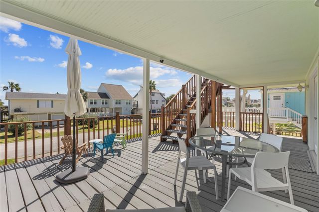 13810 San Domingo Drive, Galveston, TX 77554