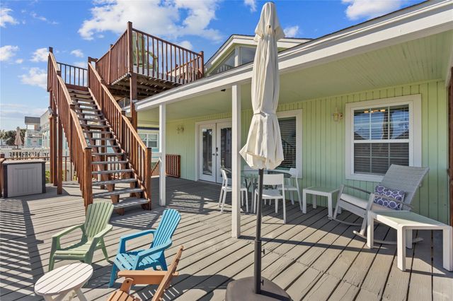 13810 San Domingo Drive, Galveston, TX 77554