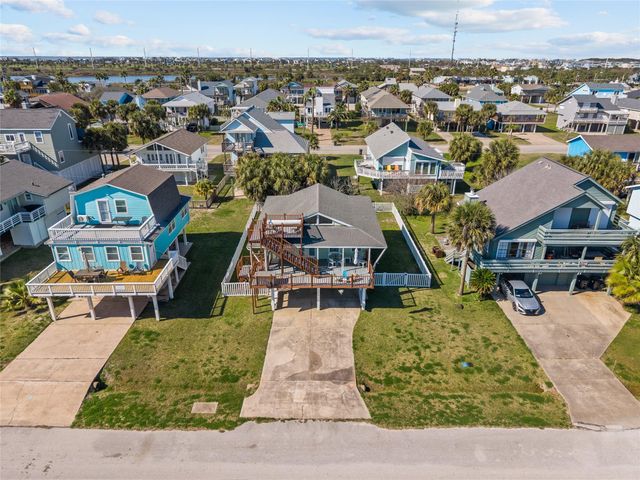 13810 San Domingo Drive, Galveston, TX 77554