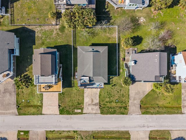 13810 San Domingo Drive, Galveston, TX 77554