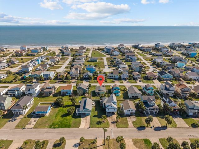 13810 San Domingo Drive, Galveston, TX 77554