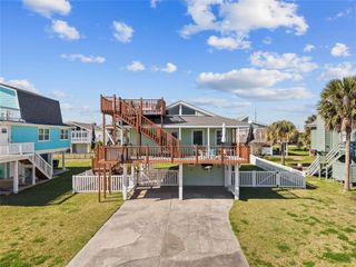 13810 San Domingo Drive, Galveston, TX 77554