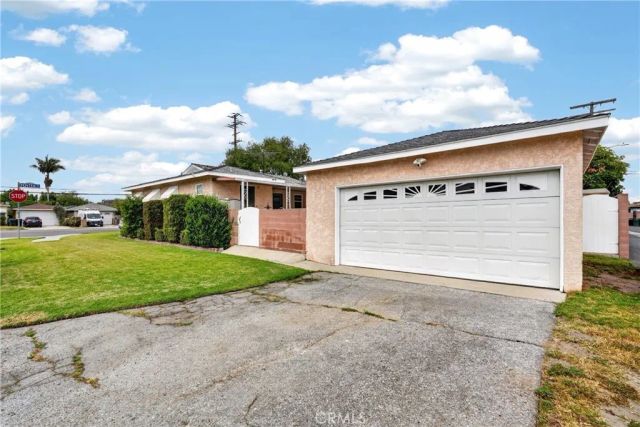 9608 Foster, Bellflower, CA 90706