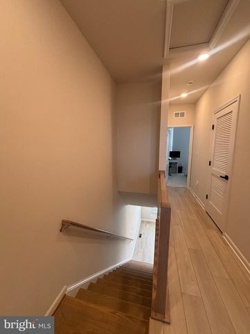 4826 VISTA GLEN LN, Lanham, MD 20706