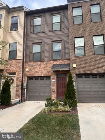 4826 VISTA GLEN LN, Lanham, MD 20706