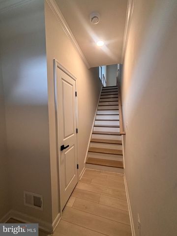 4826 VISTA GLEN LN, Lanham, MD 20706