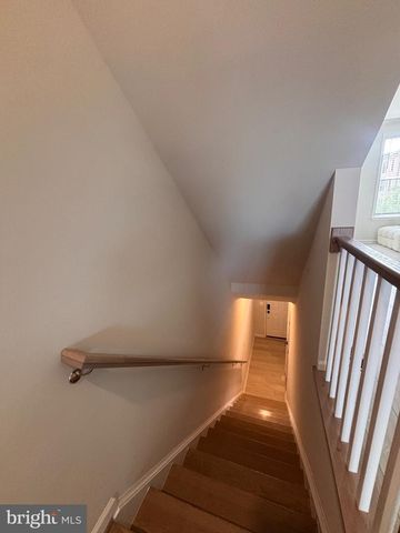 4826 VISTA GLEN LN, Lanham, MD 20706
