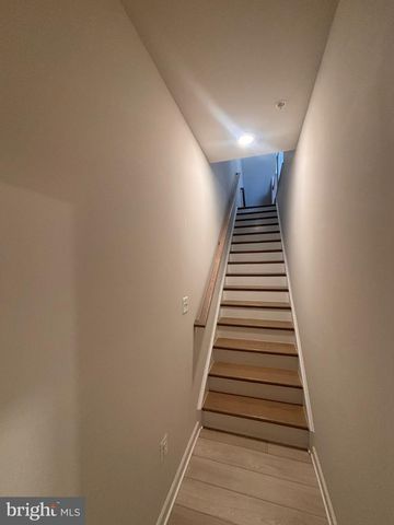 4826 VISTA GLEN LN, Lanham, MD 20706
