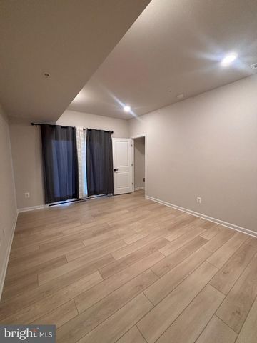 4826 VISTA GLEN LN, Lanham, MD 20706