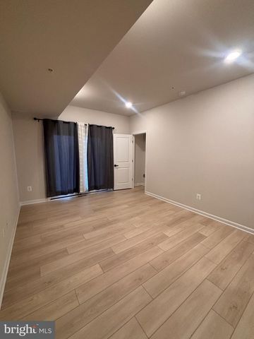 4826 VISTA GLEN LN, Lanham, MD 20706