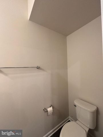 4826 VISTA GLEN LN, Lanham, MD 20706