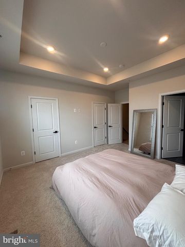 4826 VISTA GLEN LN, Lanham, MD 20706