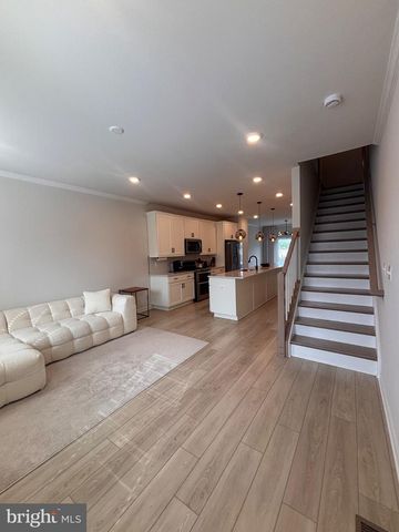 4826 VISTA GLEN LN, Lanham, MD 20706