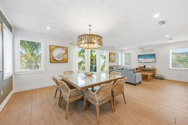 403 20TH PLACE N, Bradenton Beach, FL 34217