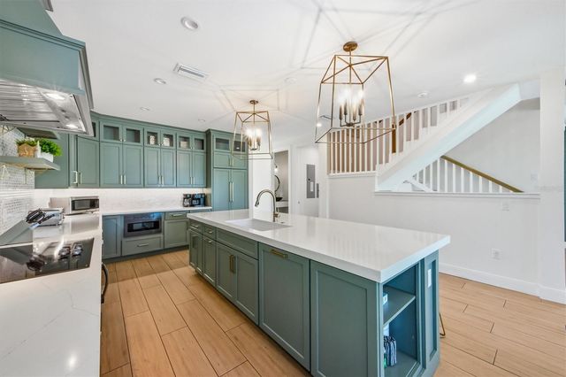 403 20TH PLACE N, Bradenton Beach, FL 34217