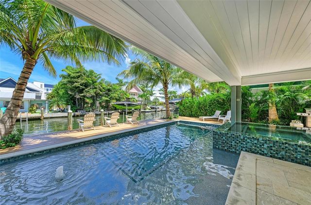 403 20TH PLACE N, Bradenton Beach, FL 34217