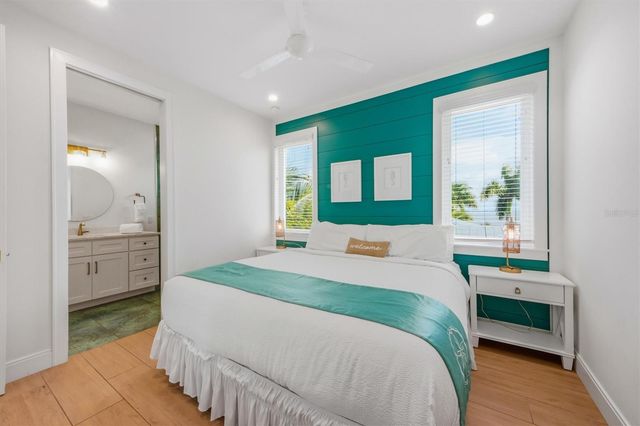 403 20TH PLACE N, Bradenton Beach, FL 34217