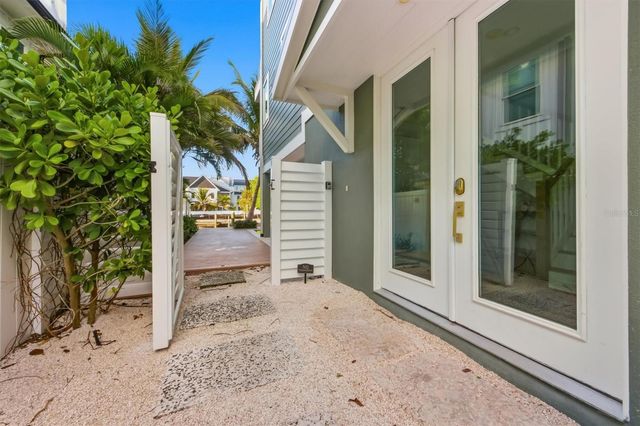 403 20TH PLACE N, Bradenton Beach, FL 34217