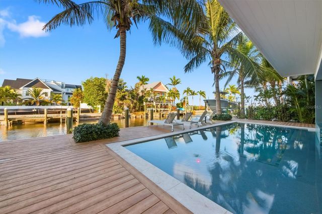 403 20TH PLACE N, Bradenton Beach, FL 34217