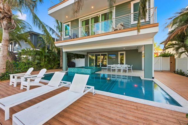 403 20TH PLACE N, Bradenton Beach, FL 34217