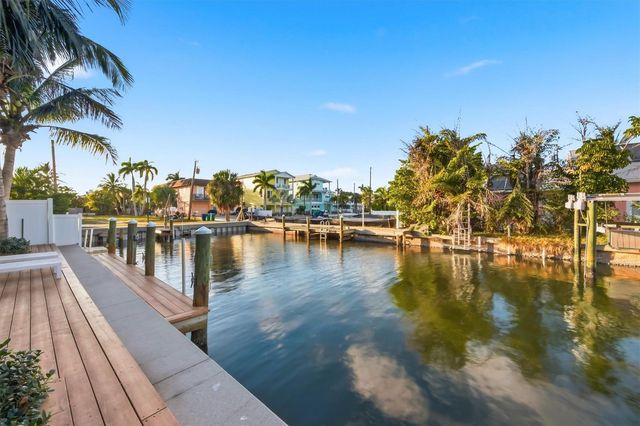 403 20TH PLACE N, Bradenton Beach, FL 34217