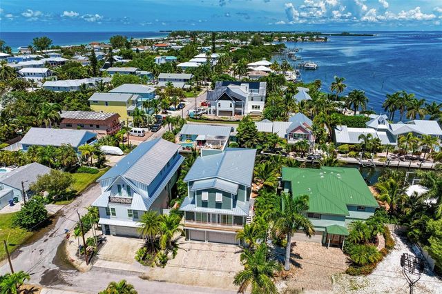 403 20TH PLACE N, Bradenton Beach, FL 34217