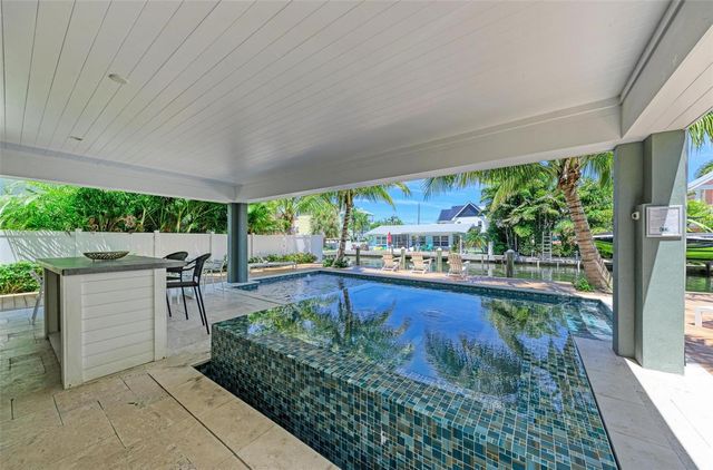 403 20TH PLACE N, Bradenton Beach, FL 34217