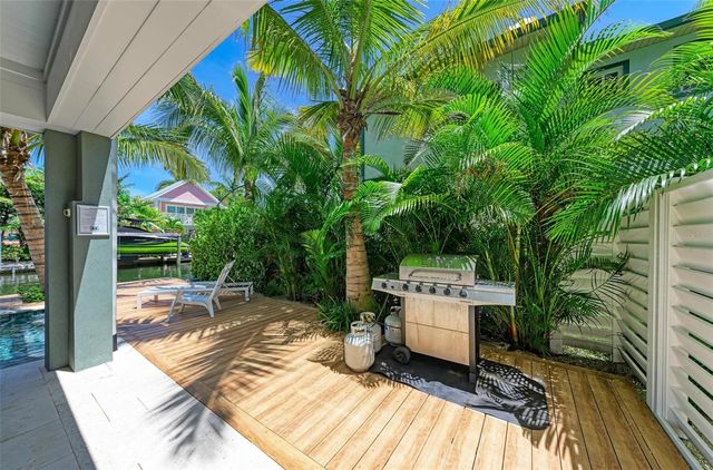 403 20TH PLACE N, Bradenton Beach, FL 34217