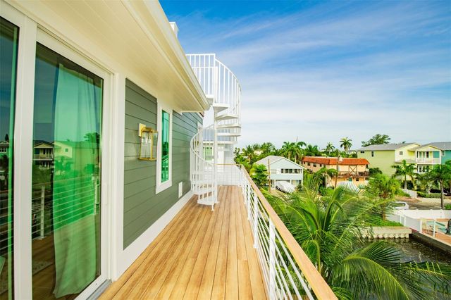 403 20TH PLACE N, Bradenton Beach, FL 34217