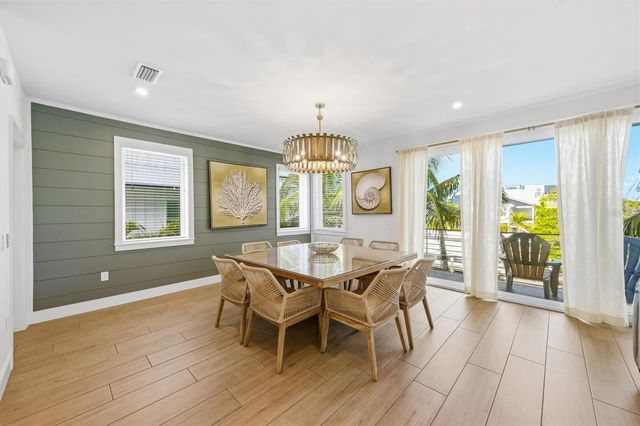 403 20TH PLACE N, Bradenton Beach, FL 34217