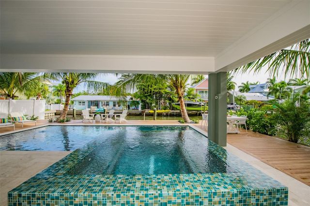 403 20TH PLACE N, Bradenton Beach, FL 34217