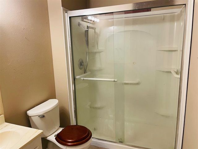 301 Rock Place, Moore, OK 73160