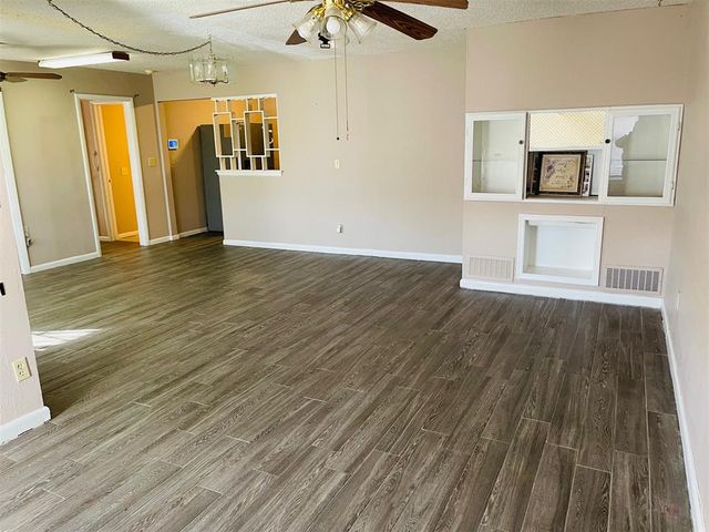 301 Rock Place, Moore, OK 73160