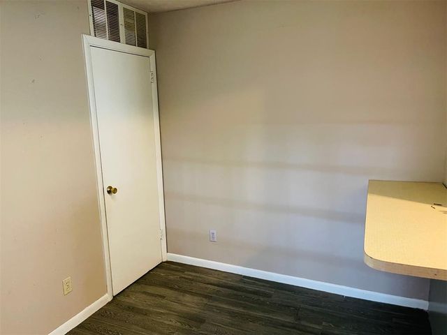 301 Rock Place, Moore, OK 73160