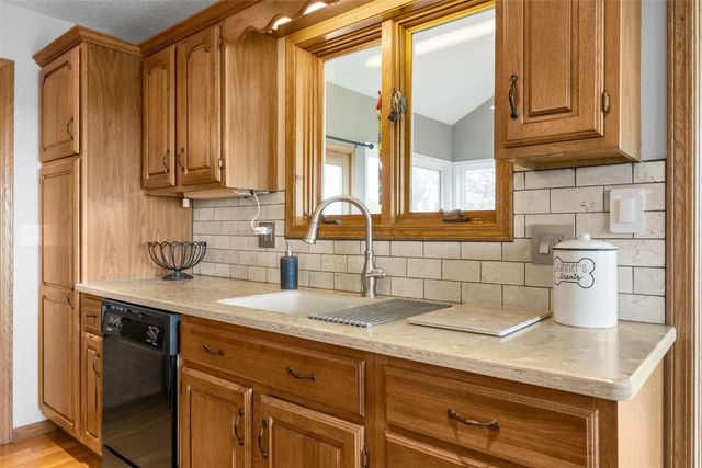 3700 Munier Road, Marion, IA 52302