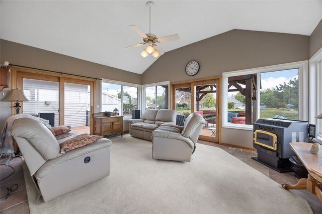 3700 Munier Road, Marion, IA 52302