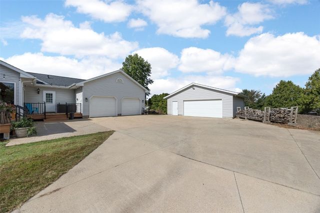 3700 Munier Road, Marion, IA 52302