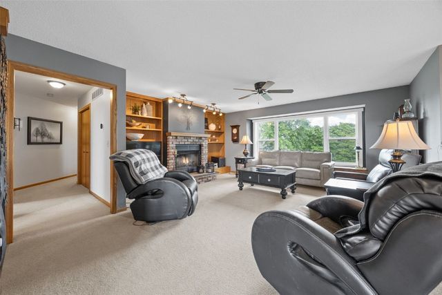 3700 Munier Road, Marion, IA 52302