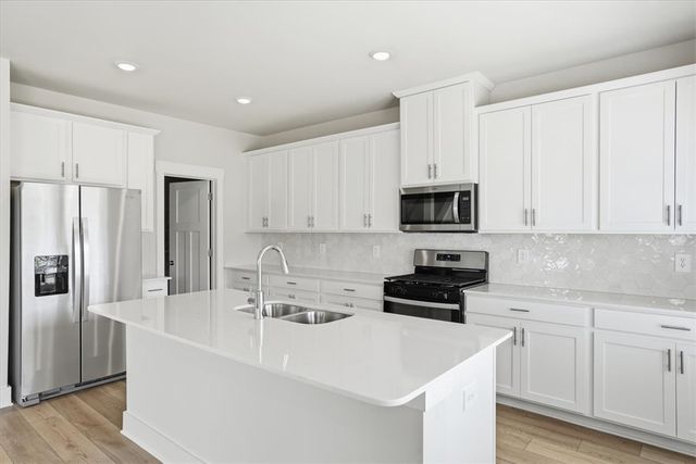 219 Abraham Way, Boiling Springs, SC 29316