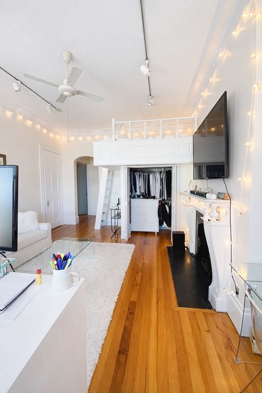 271 Dartmouth St 4K, Boston, MA 02116