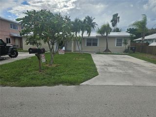 307 HERNANDO ST A, Hutchinson Island, FL 34949
