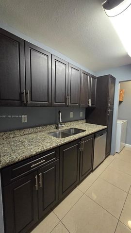 8787 NW 39th Street, Sunrise, FL 33351