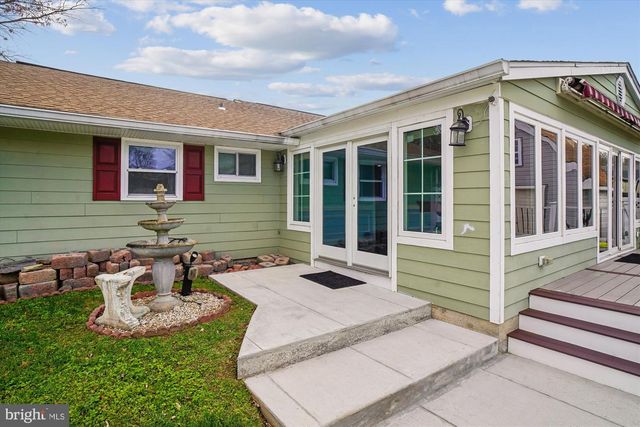 417 WHITE OAK PL, Frederick, MD 21701