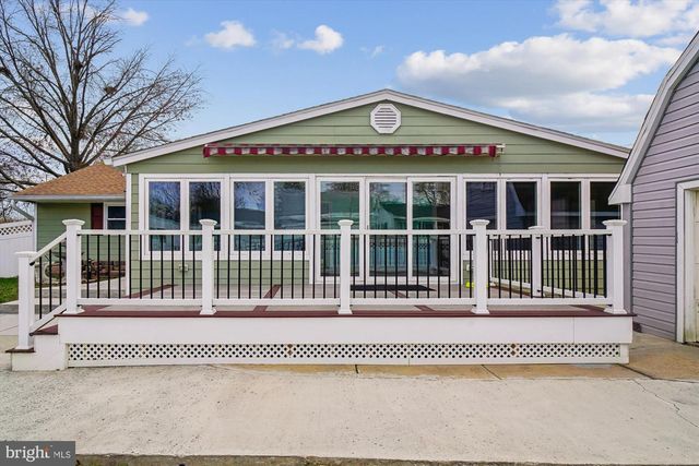 417 WHITE OAK PL, Frederick, MD 21701